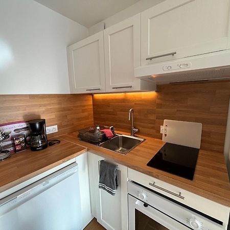 Location D'Un Superbe Appartement Avec Piscine Roquebrune-sur-Argens Eksteriør billede